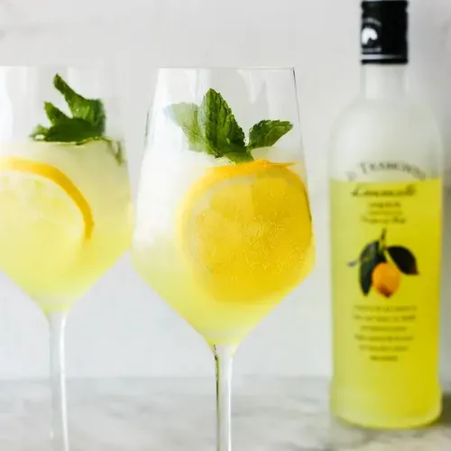 Limoncelo Spritz